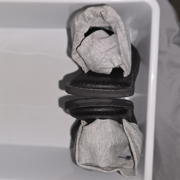 Sanük: Yoga Sling 2 Sandals, Gray, Size:10, EXCELLENT Condition, Cushioned Sole - Picture 10 of 15